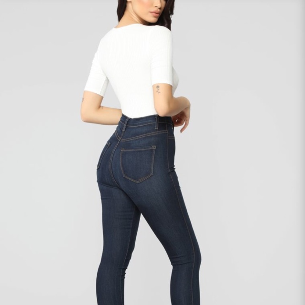 Ivory Button Bodysuit - Picture 6 of 6